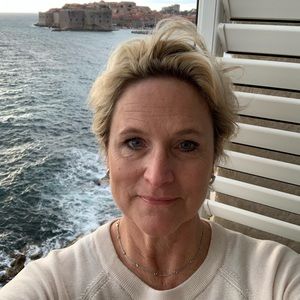Meet your Posher, Suzanne